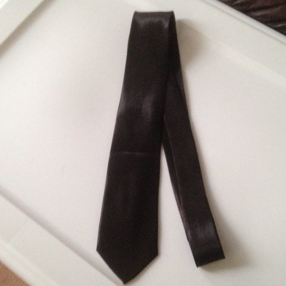 New - Men's Black Tie